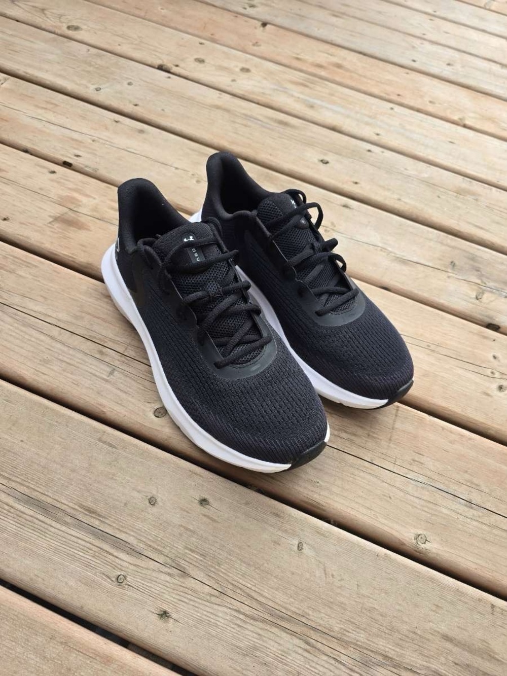 Under Armour Black and White Men's Comfort Deluxe Athletic Running Shoes